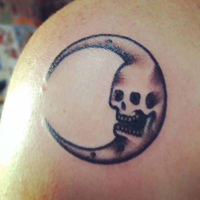 dead moon, shoulder tattoo, skull, rock n roll